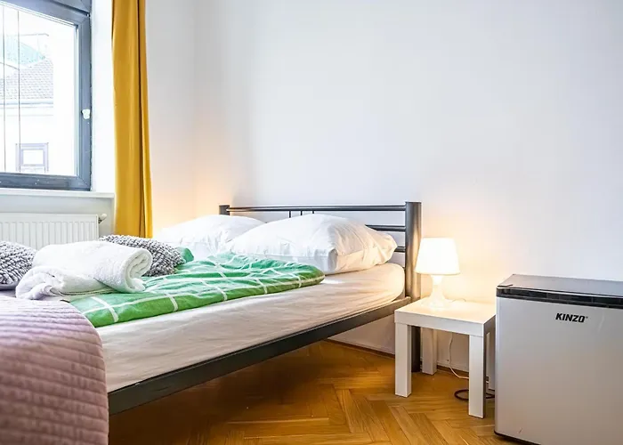 Private In A Comfy 4br With Garden By Lorenz Boehler * Βιέννη