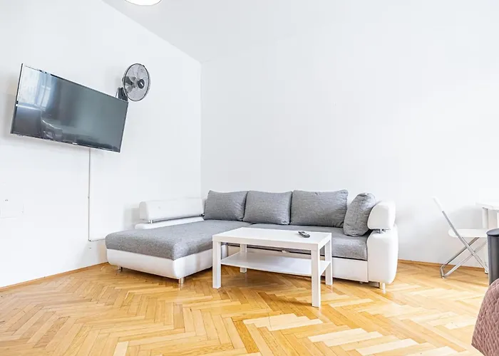 Private In A Comfy 4br With Garden By Lorenz Boehler Apartmán Vídeň
