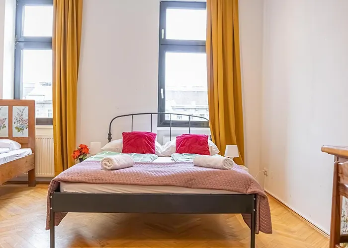 Private In A Comfy 4br With Garden By Lorenz Boehler * Βιέννη
