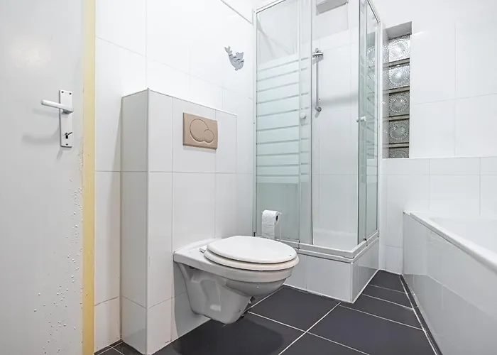Private In A Comfy 4br With Garden By Lorenz Boehler Διαμέρισμα Βιέννη